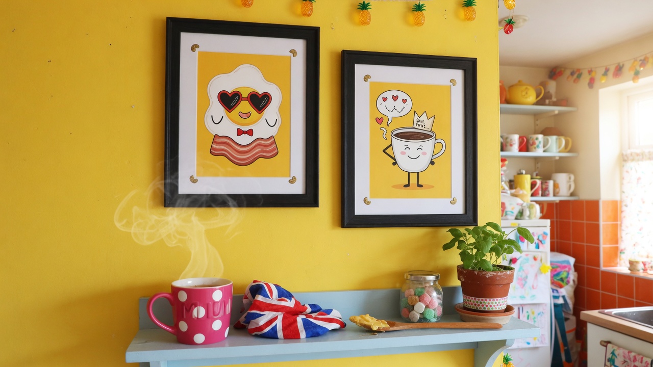 Framed Posters for Renters: Damage-Free Hanging Tips + Style Ideas