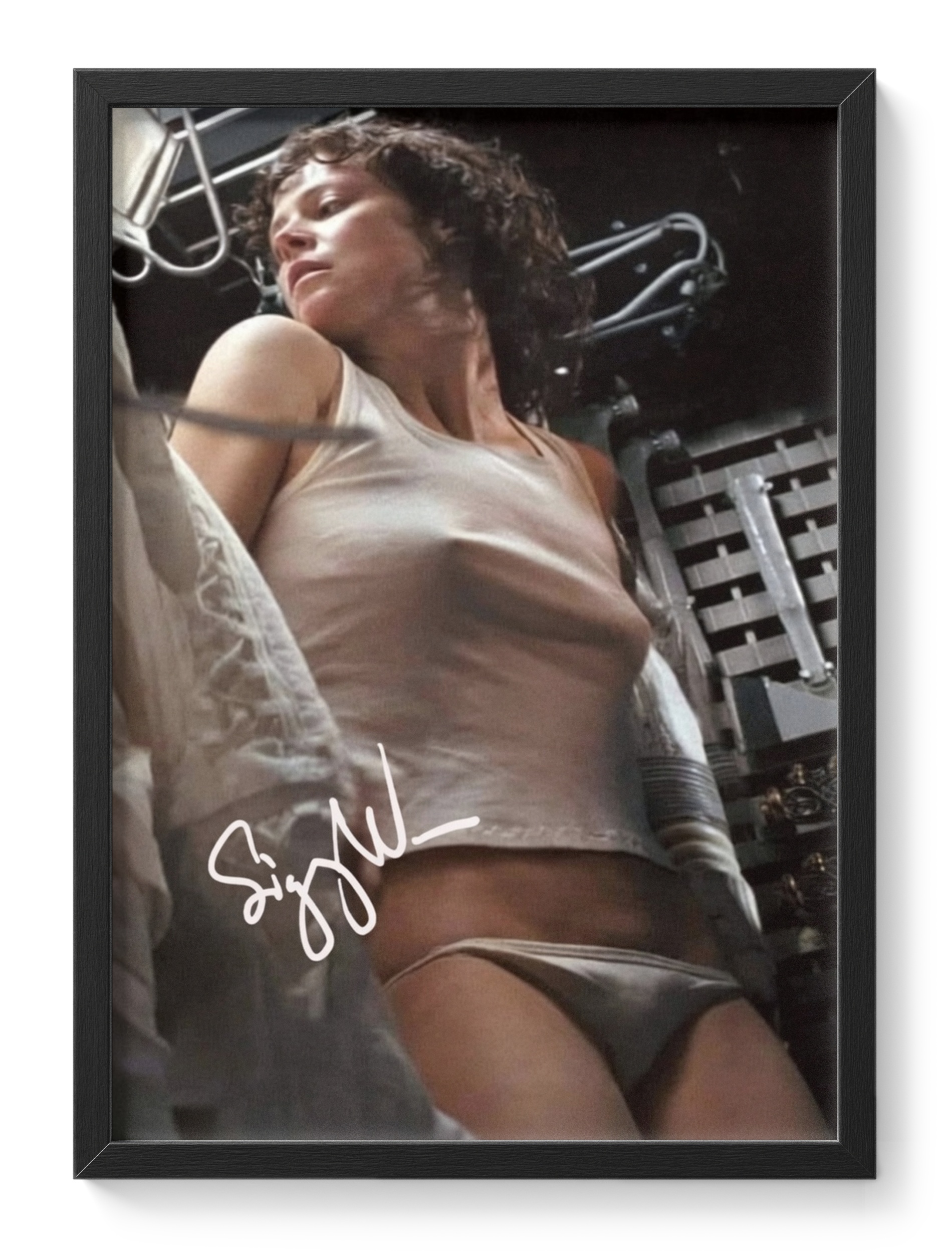 Sigourney Weaver Alien Ripley Sci Fi Horror Actress — main view